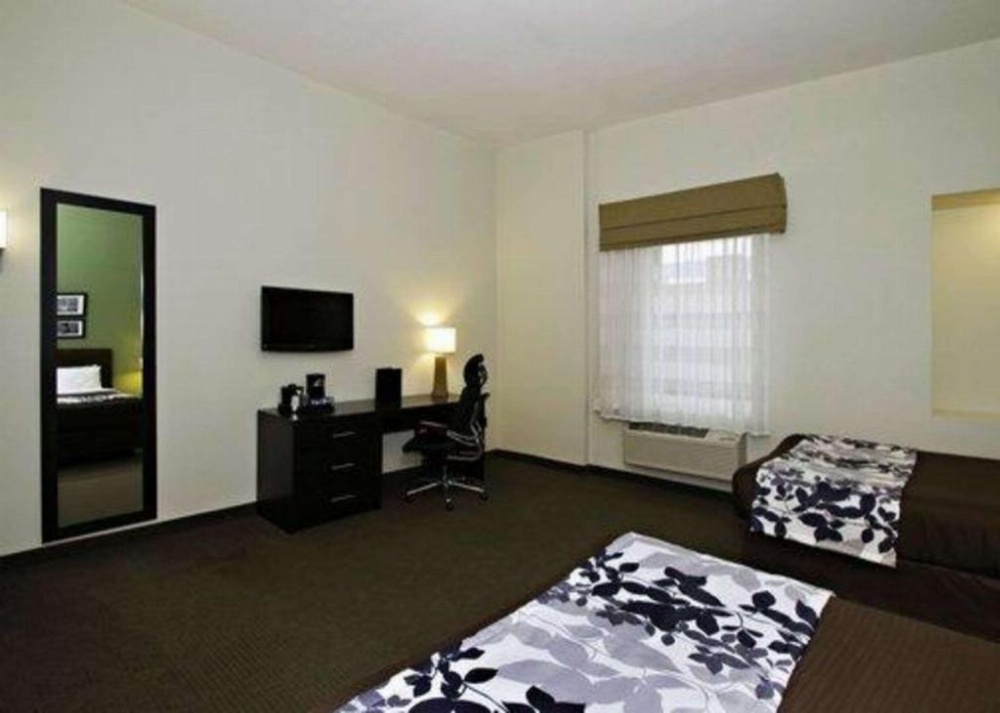 Sleep Inn & Suites Downtown Inner Harbor Image 11