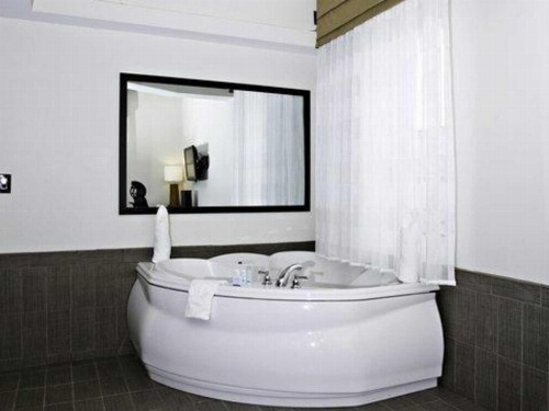 Sleep Inn & Suites Downtown Inner Harbor image 19