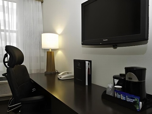 Sleep Inn & Suites Downtown Inner Harbor image 34