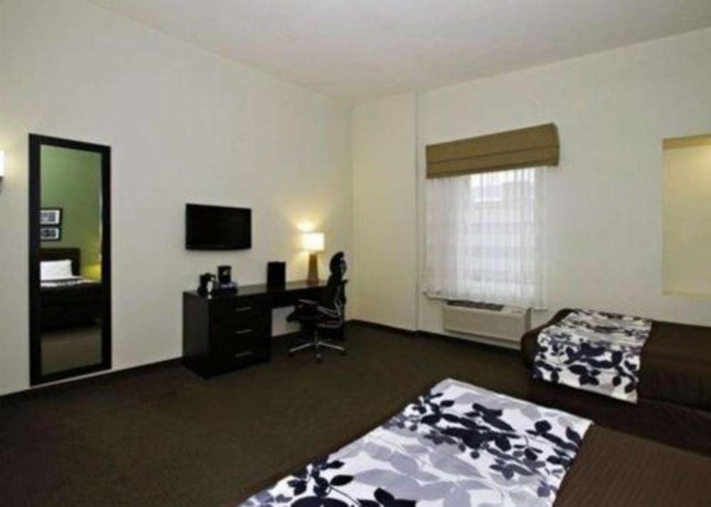 Sleep Inn & Suites Downtown Inner Harbor