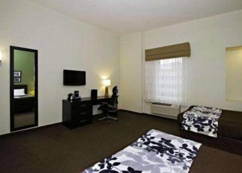 Sleep Inn & Suites Downtown Inner Harbor image 5
